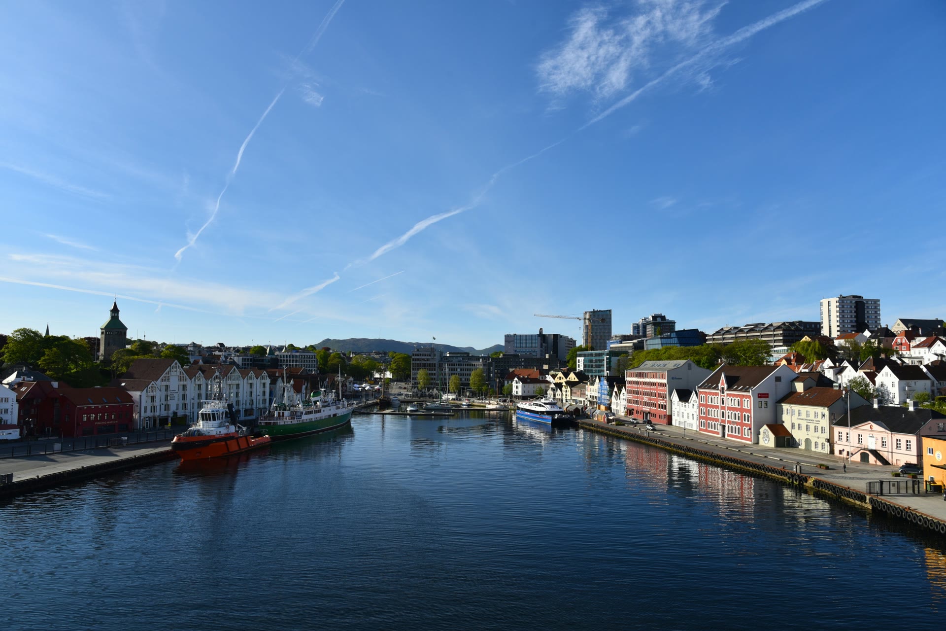 Stavanger havn sett fra sjøen